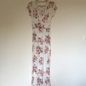 Mon Ami Floral Maxi Maternity Dress Size M